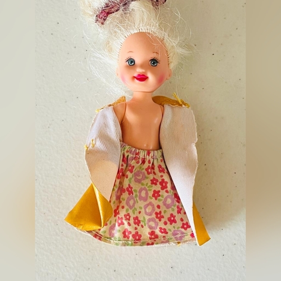 Kelly doll barbie doll - Picture 10 of 12